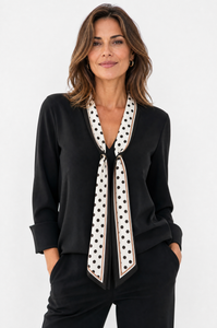 Felpa da donna con foulard integrato