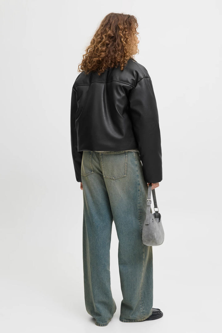 Bomber nero da donna in finta pelle JJXX