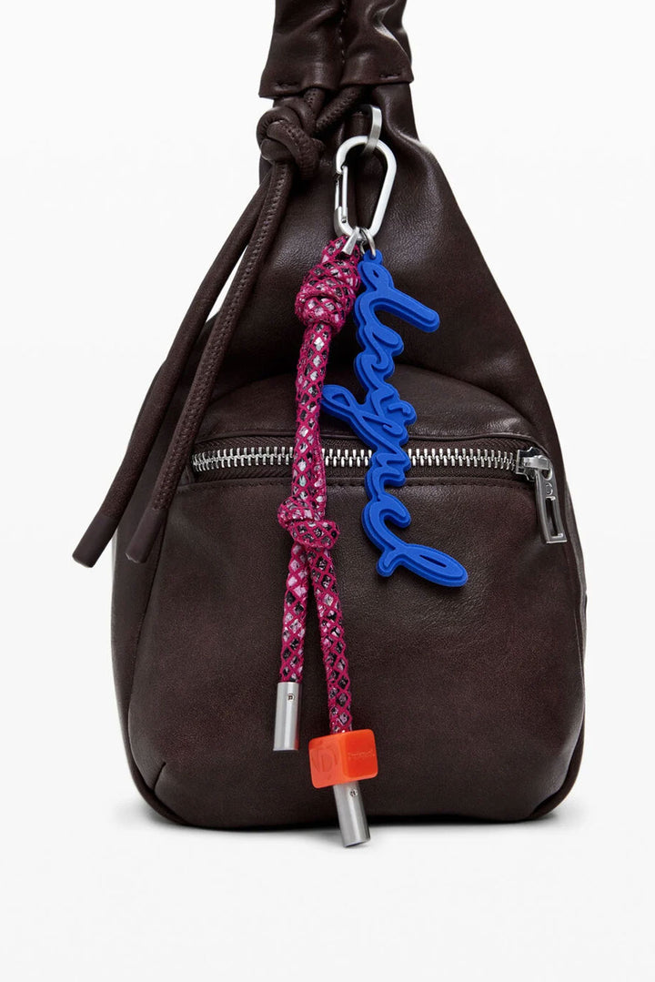 HALF LOGO MONTVILLE6009_4_P