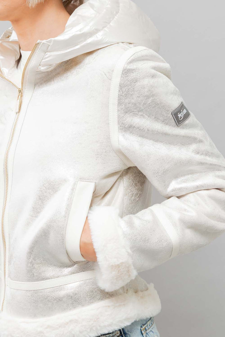 Giubbino avorio  laminato in ecopelle Yes Zee