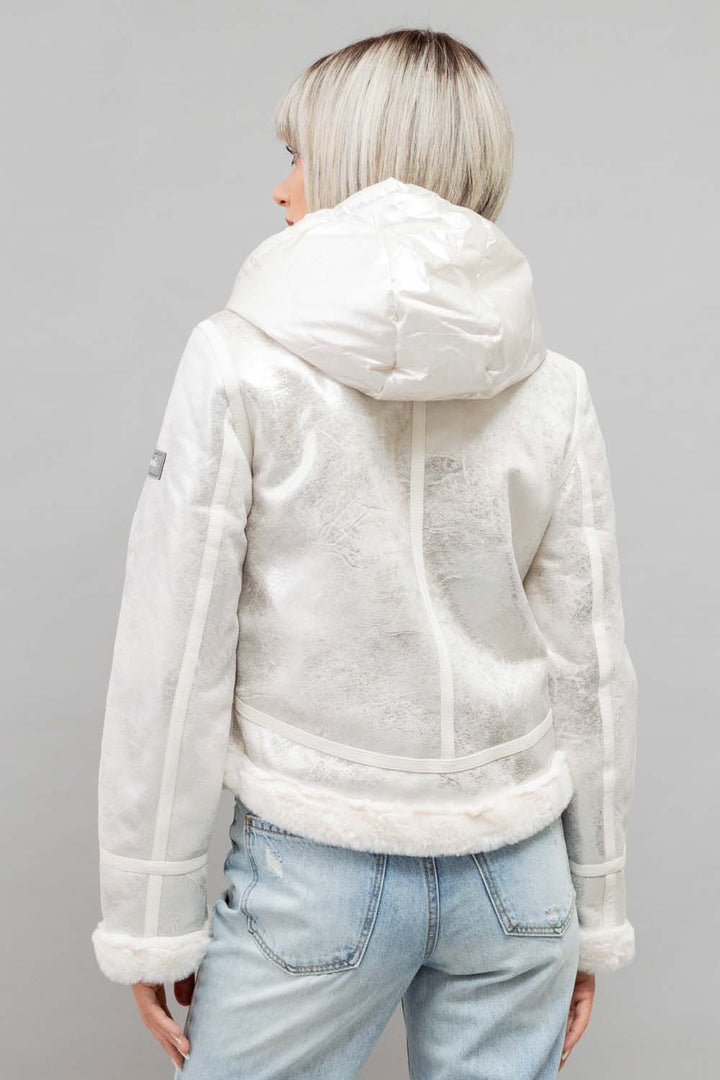 Giubbino avorio  laminato in ecopelle Yes Zee