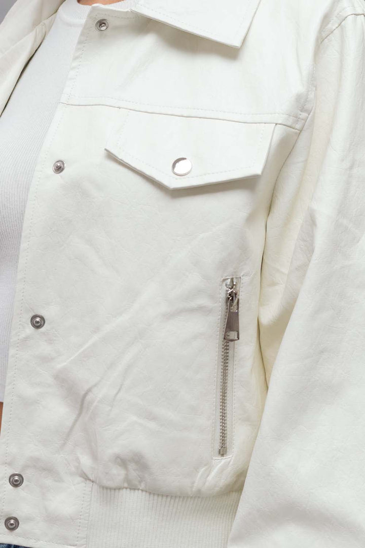 Giubbino bianco in similpelle