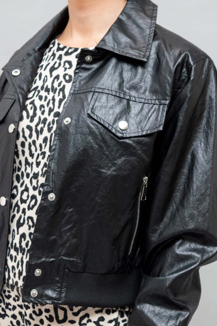 Giubbino nero in similpelle