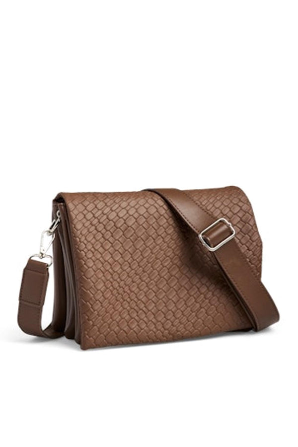 JENNI-17160408-HOT FUDGE()ST2 SHOULD