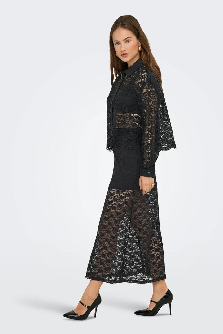 Camicia nera in pizzo a maniche lunghe