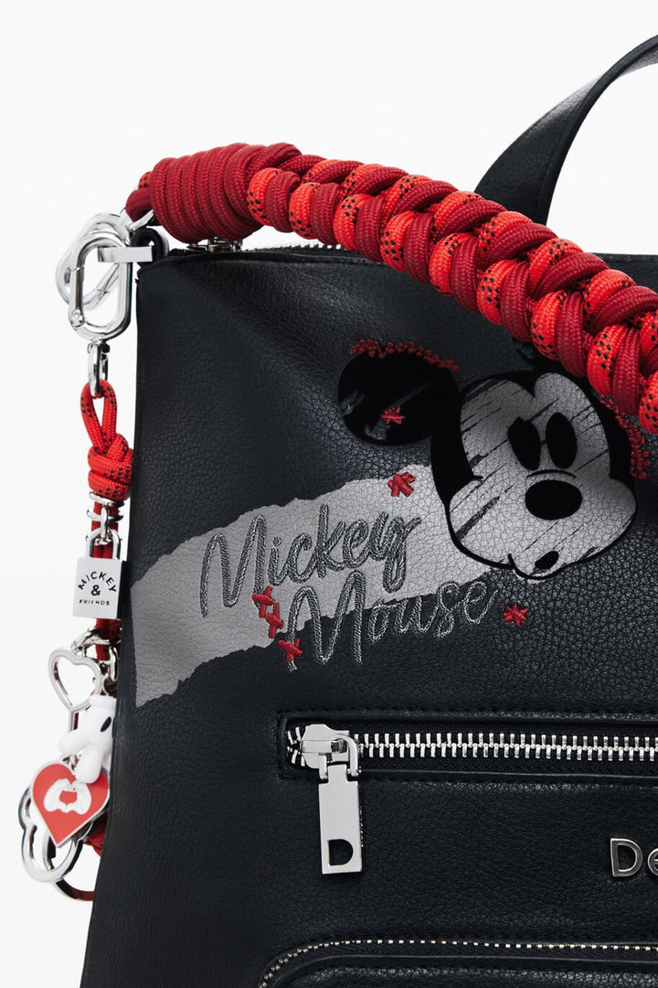 MICKEY ROCK PRETORIA2000_6_P