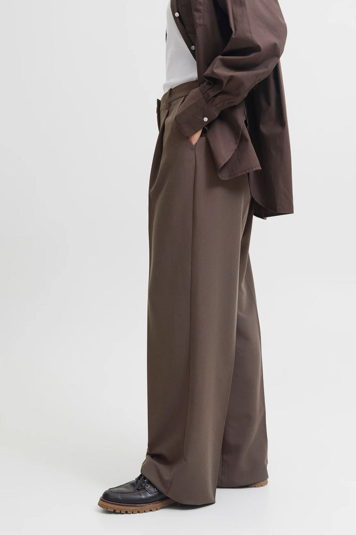 Pantalone marrone wide fit con piega JJXX