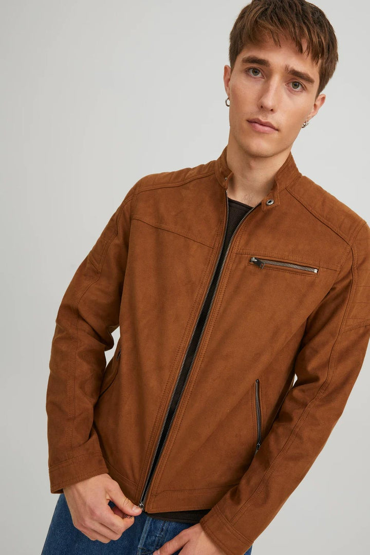 Giacca in ecopelle scamosciata cognac di J&J Original