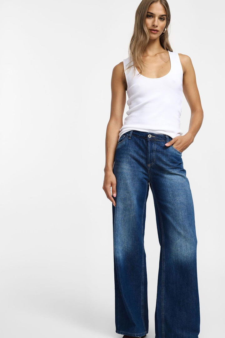 Jeans wide con scoloriture di Please