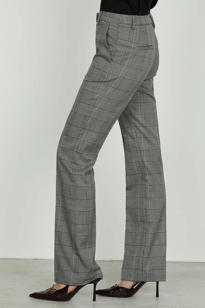 RDA25070910391199_1_P