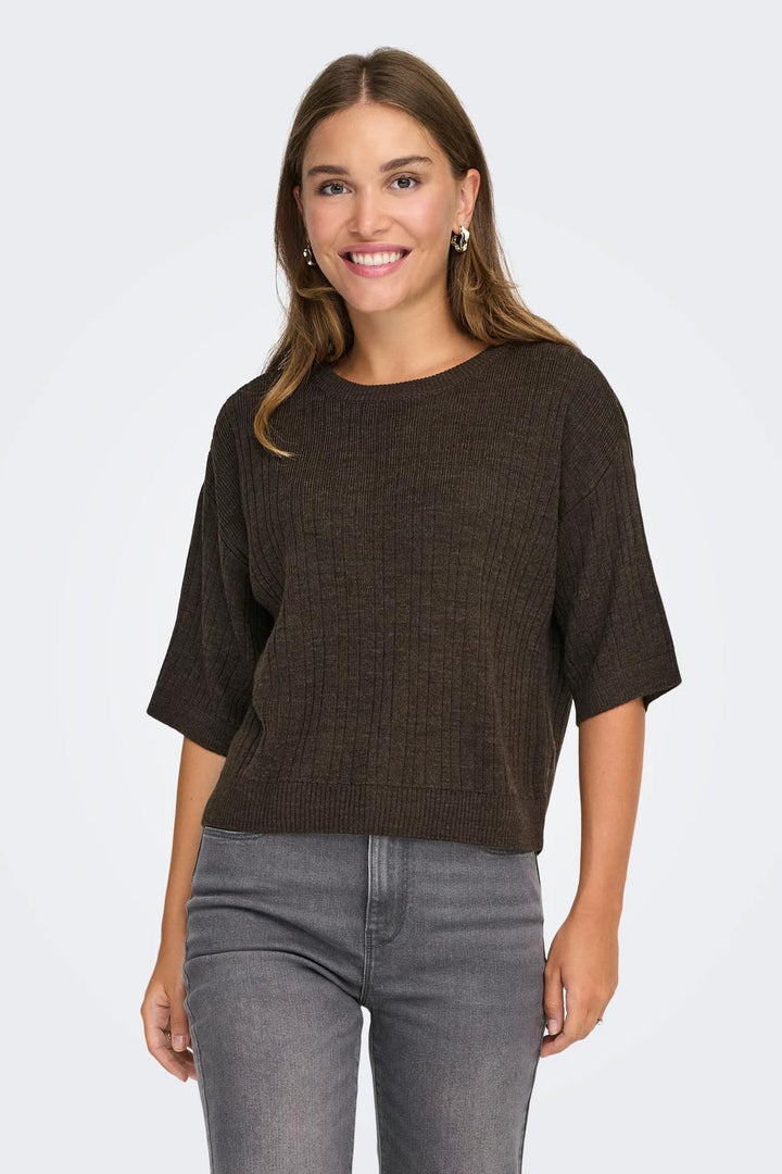 THEA-15353023CHOCOLATE TORTE