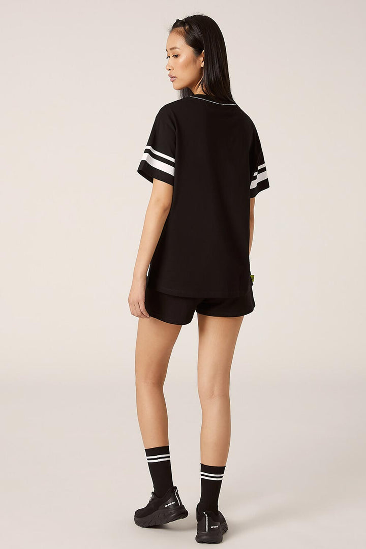 T-shirt nera crop Nba "Chicaco Bulls"