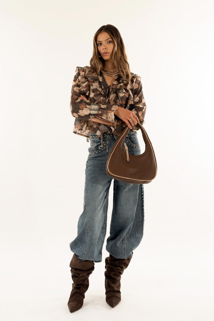 Jeans barrel con borchie di Kontatto